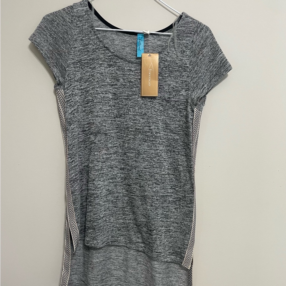 Francesca's Buttons‎ Collections Heather Gray Short Sleeve Top~ NWT~ Size XS~